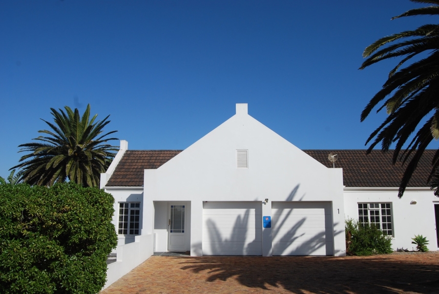 To Let 8 Bedroom Property for Rent in Shelley Point Western Cape